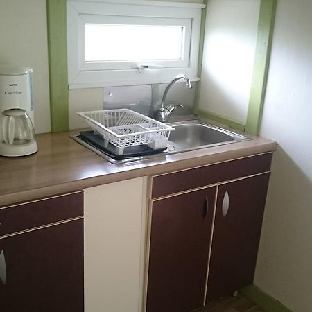 Camping Des Rulieres 호텔 Saint-Valérien 외부 사진