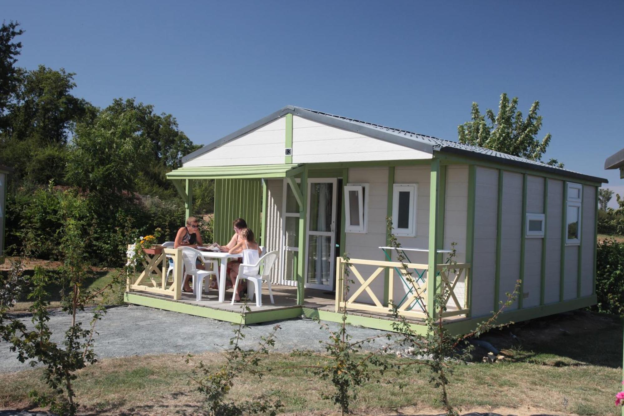 Camping Des Rulieres 호텔 Saint-Valérien 객실 사진